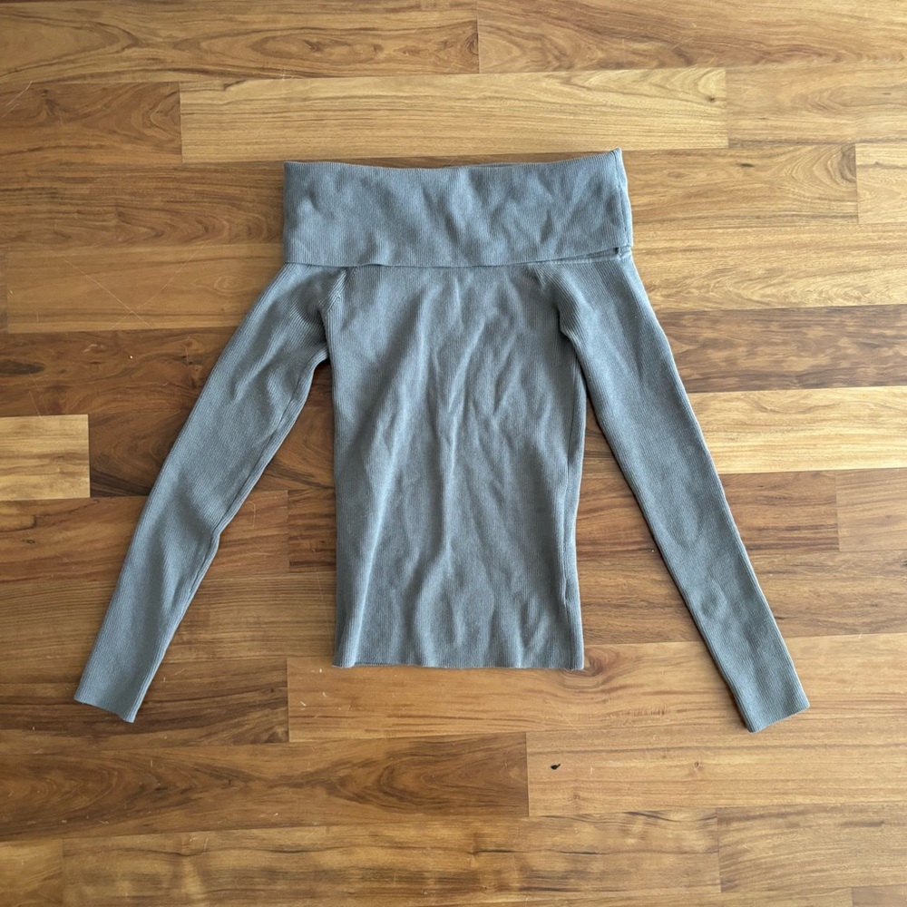 Aritzia Taupe Long Sleeve Top